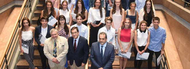 Jóvenes excelentes 