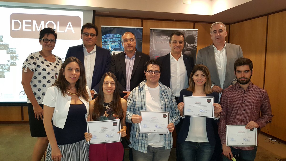 Los jóvenes dan ejemplo para la generación de conciencia ciudadana sobre el transporte público.